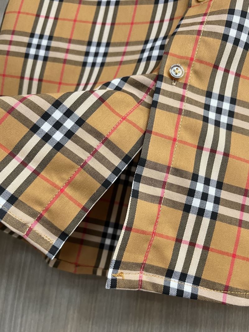 Burberry T-Shirts